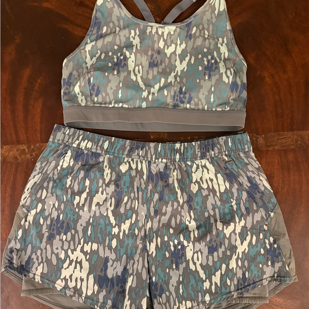 Fair Harbor Green and Gray Multi color Activewear/Swim Set XL